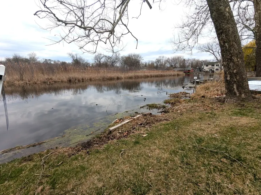 818 Sheridan Drive, Wauconda, IL 60084 - #3