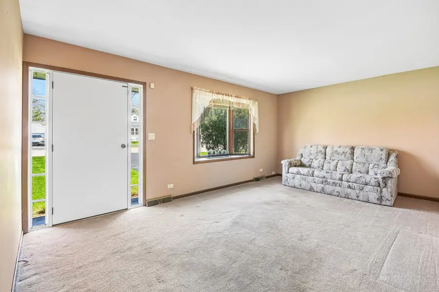 407 Fairfield Drive, Island Lake, IL 60042 - #3