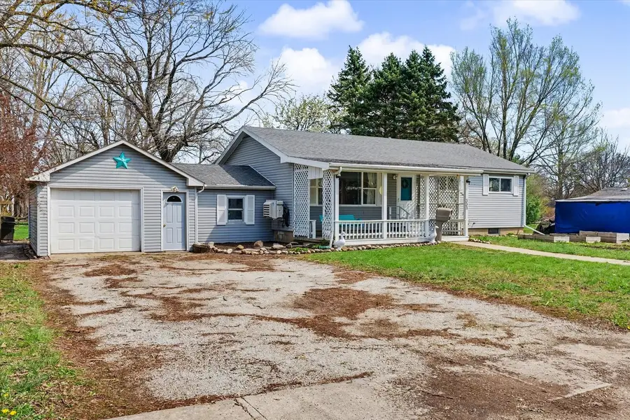 333 W Pine Street, Paxton, IL 60957 - #2