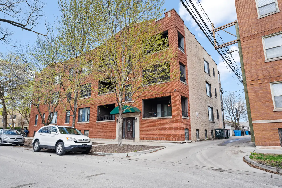 3918 W Roscoe Street #2, Chicago, IL 60618 - #1