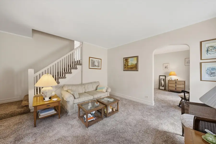 9636 S Central Park Avenue, Evergreen Park, IL 60805 - #3