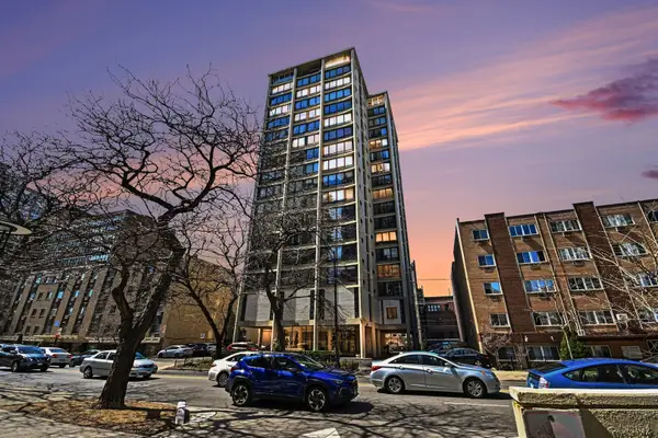 5740 N Sheridan Road #8D, Chicago, IL 60660