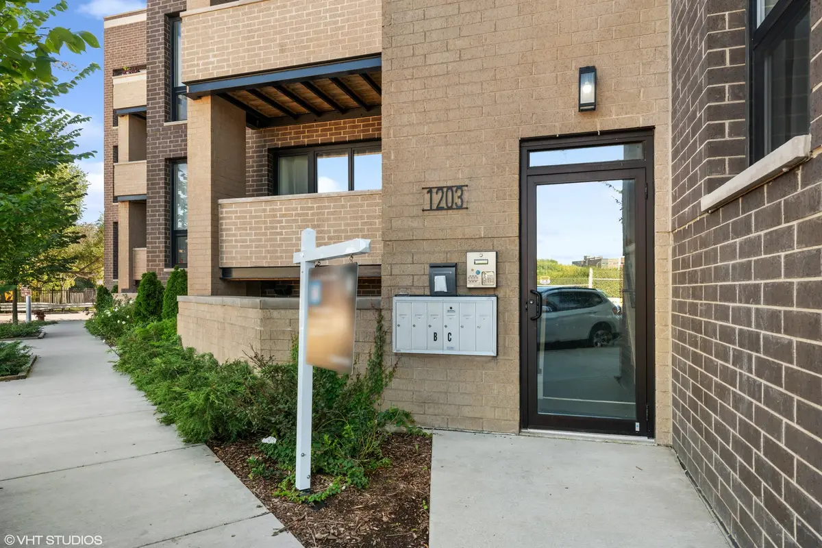 1203 W Superior Street #1B, Chicago, IL 60642 - #1