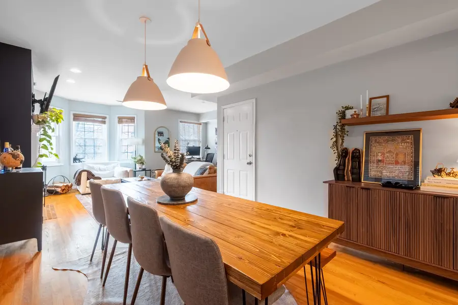 1427 N Bosworth Avenue #2, Chicago, IL 60642 - #2