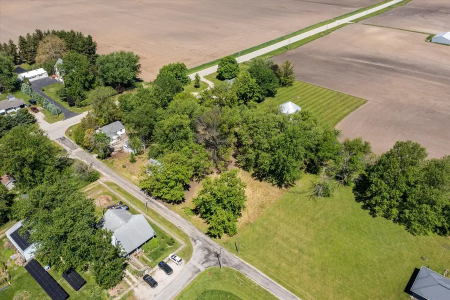 501 N State Street, Bellflower, IL 62174 - #2