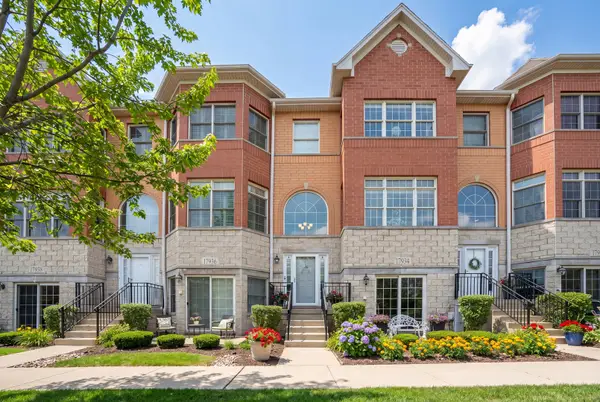 17934 Fountain Circle, Orland Park, IL 60467