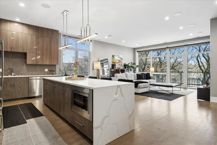 3518 W Wolfram Street #2, Chicago, IL 60618 - #2