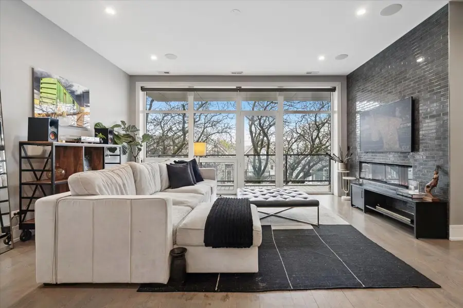 3518 W Wolfram Street #2, Chicago, IL 60618 - #3