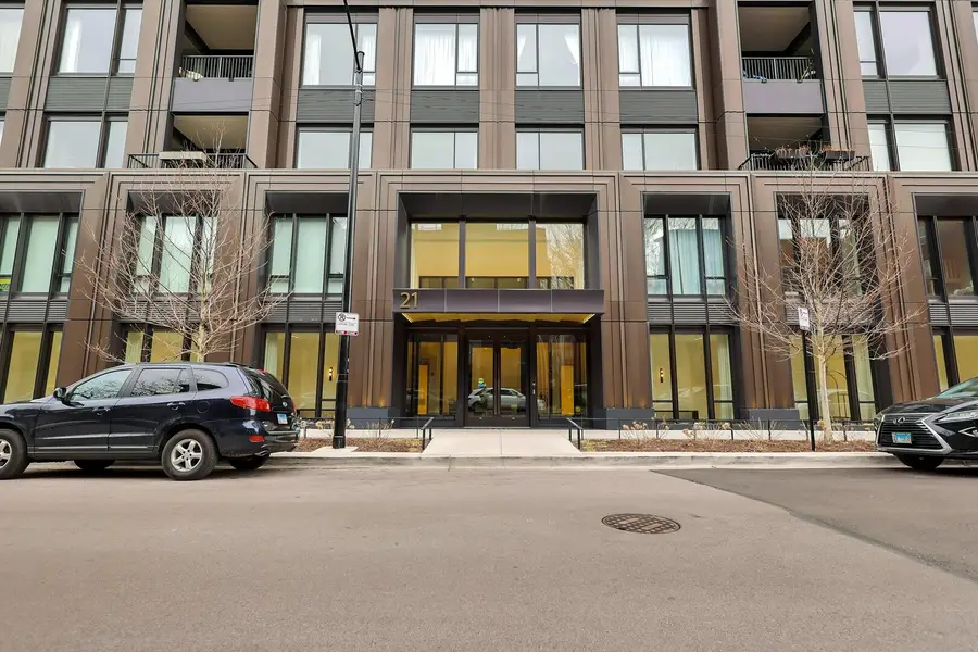 21 N May Street #501, Chicago, IL 60607 - #3