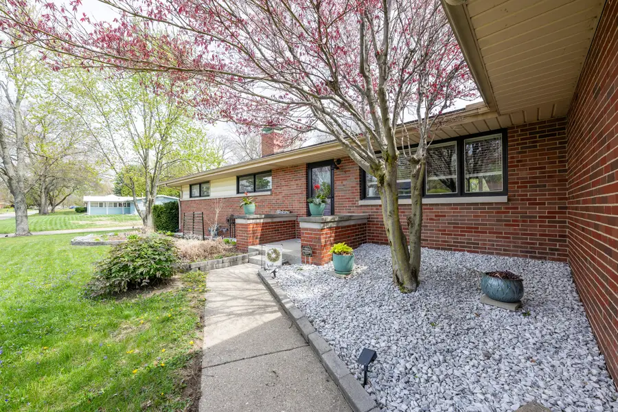 1104 S Westlawn Avenue, Champaign, IL 61821 - #2