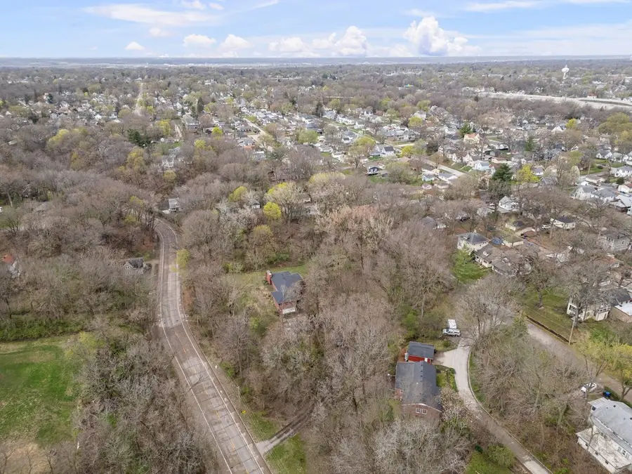 1031 27th Street, Moline, IL 61265 - #3