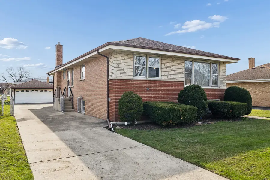 7737 Odell Avenue, Bridgeview, IL 60455 - #2