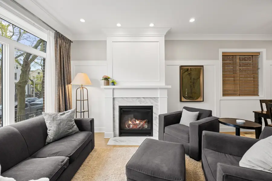 1731 W Melrose Avenue #1, Chicago, IL 60657 - #2