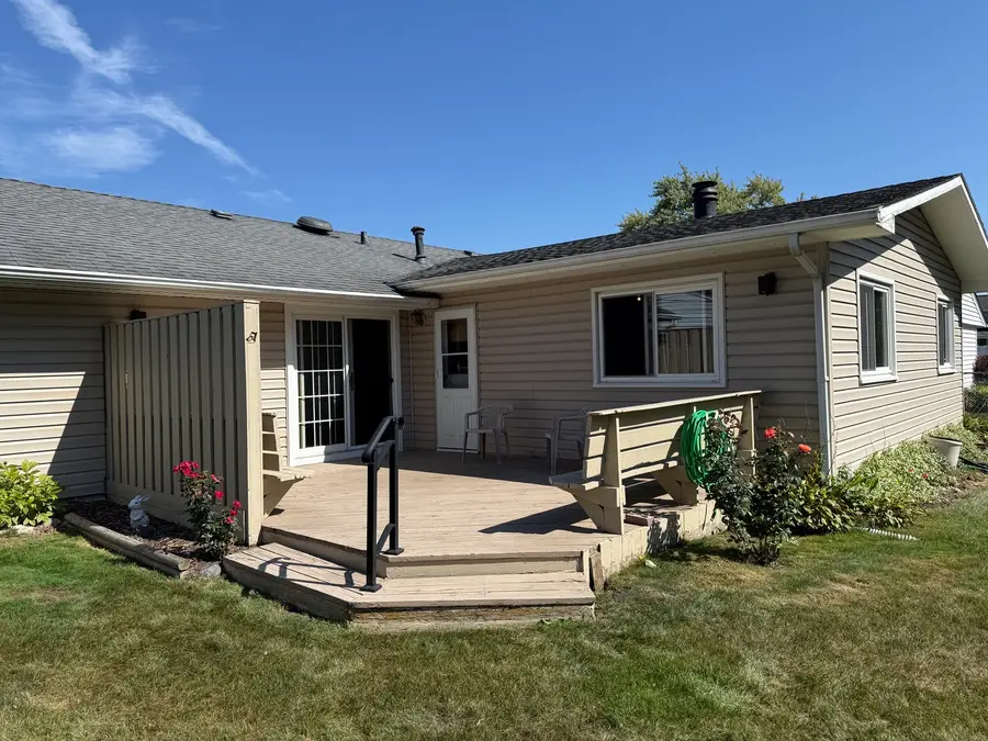 803 E Streamwood Boulevard, Streamwood, IL 60107 - #3