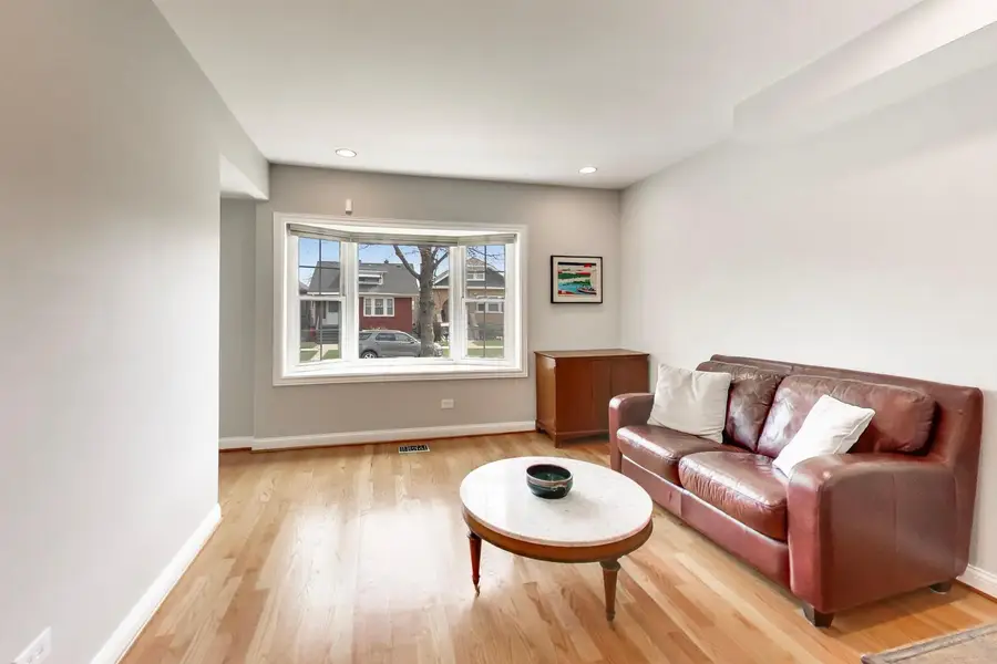 2714 Wesley Avenue, Berwyn, IL 60402 - #2