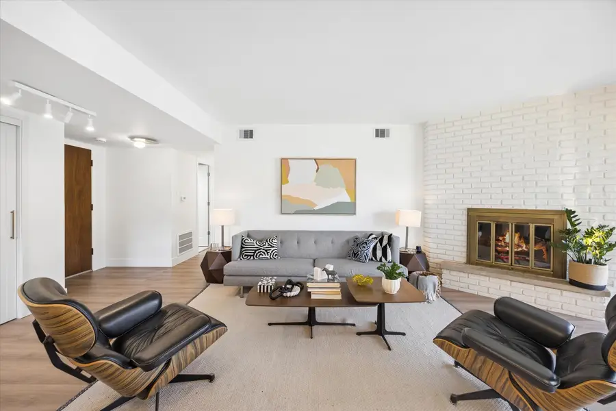 11130 Northwest Road #B, Palos Hills, IL 60465 - #3