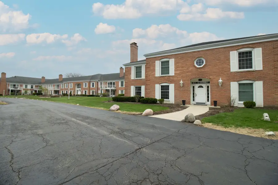 120 Carriage Way Drive #202B, Burr Ridge, IL 60527 - #2