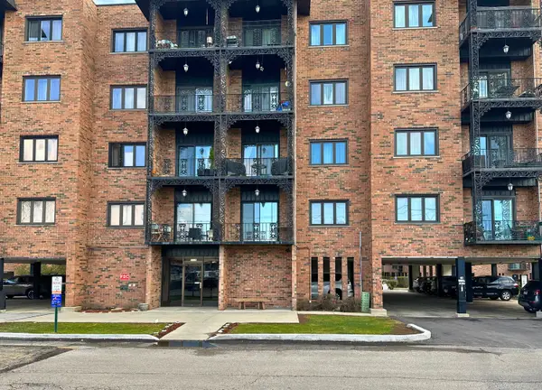 Address Withheld By Seller, Des Plaines, IL 60016