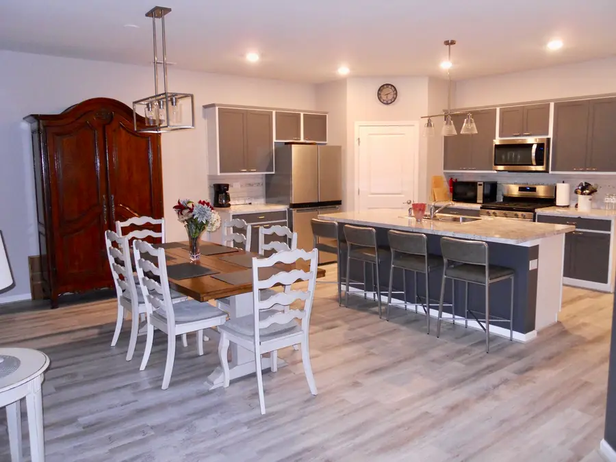 979 Crestview Lane, Pingree Grove, IL 60140 - #3