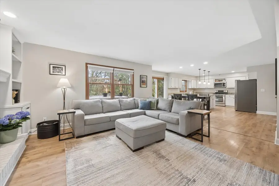 395 Southampton Drive, Geneva, IL 60134 - #3