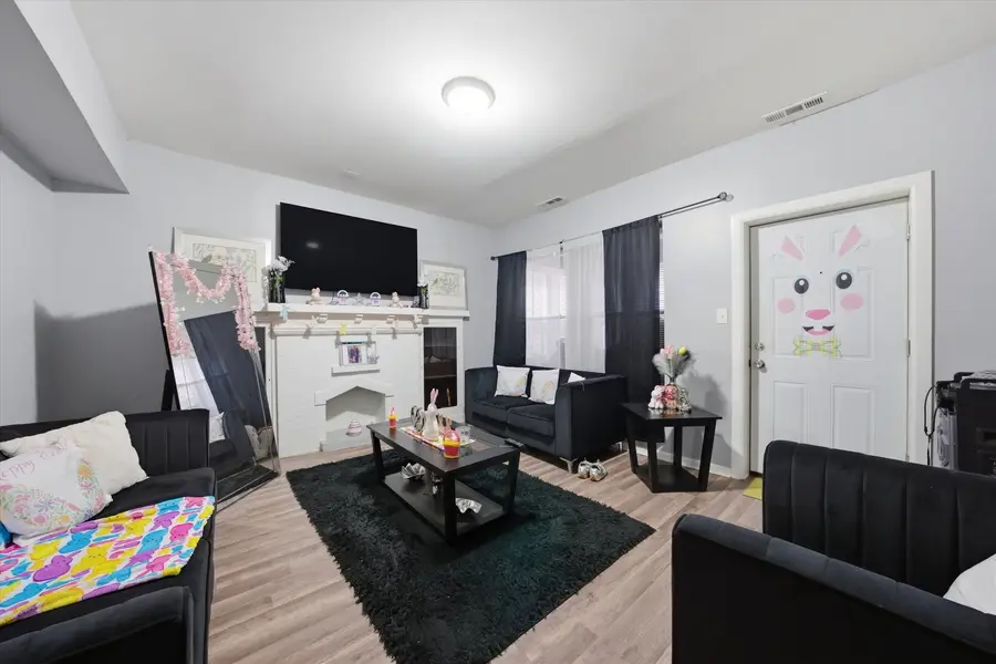 Address Withheld By Seller, Chicago, IL 60620 - #3