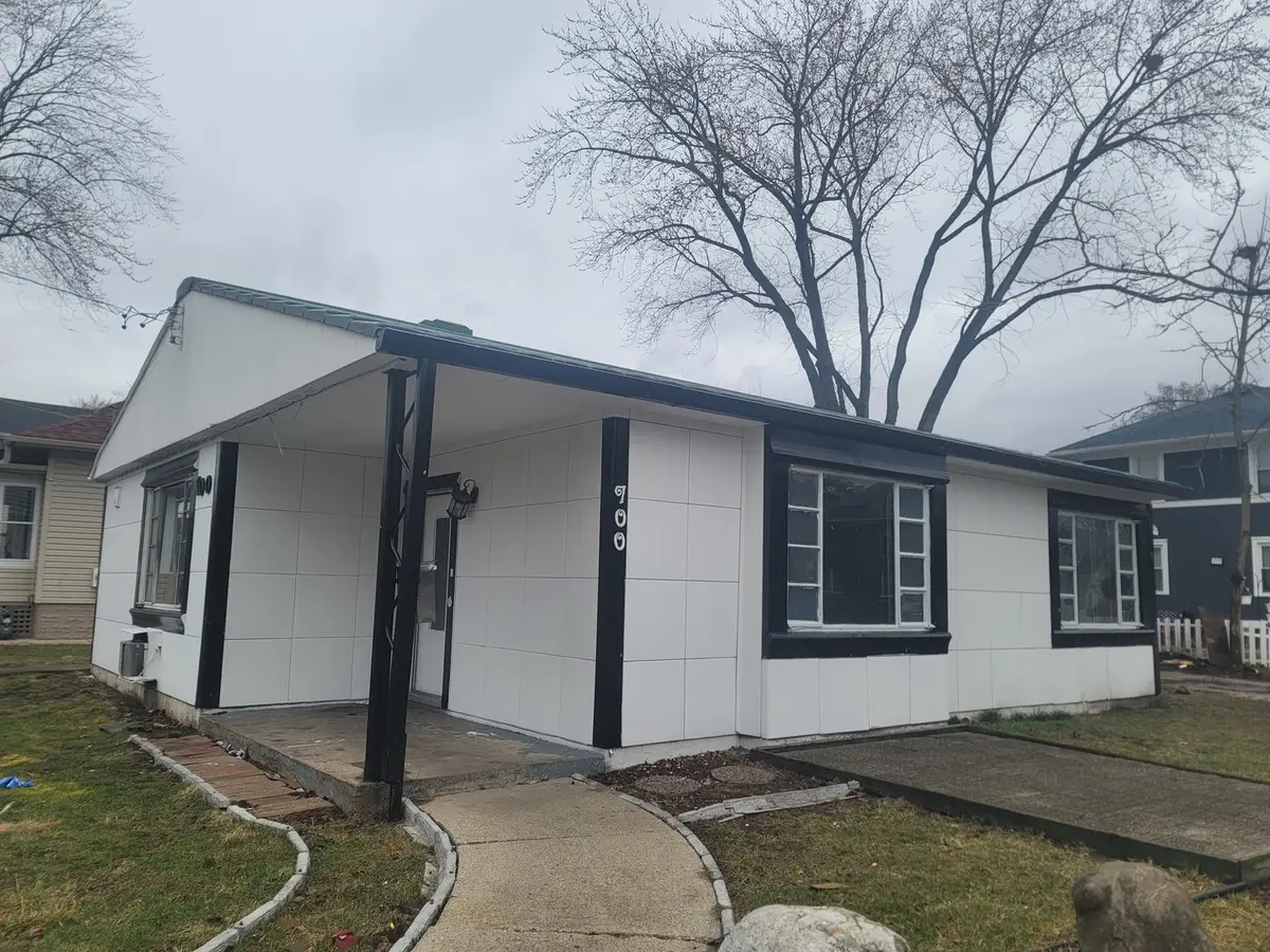 700 George Avenue, Aurora, IL 60505 - #1