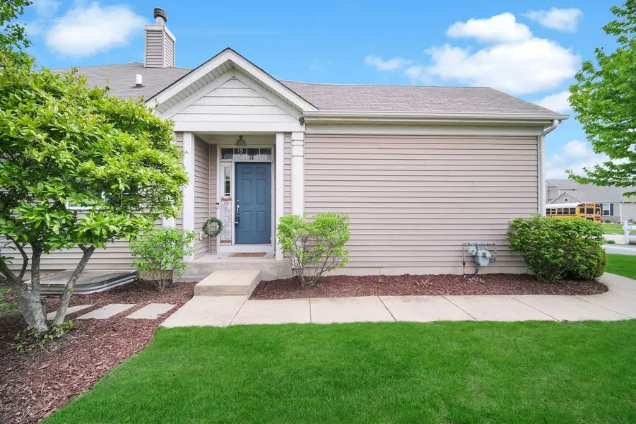 1053 Canary Avenue, Yorkville, IL 60560 - #3