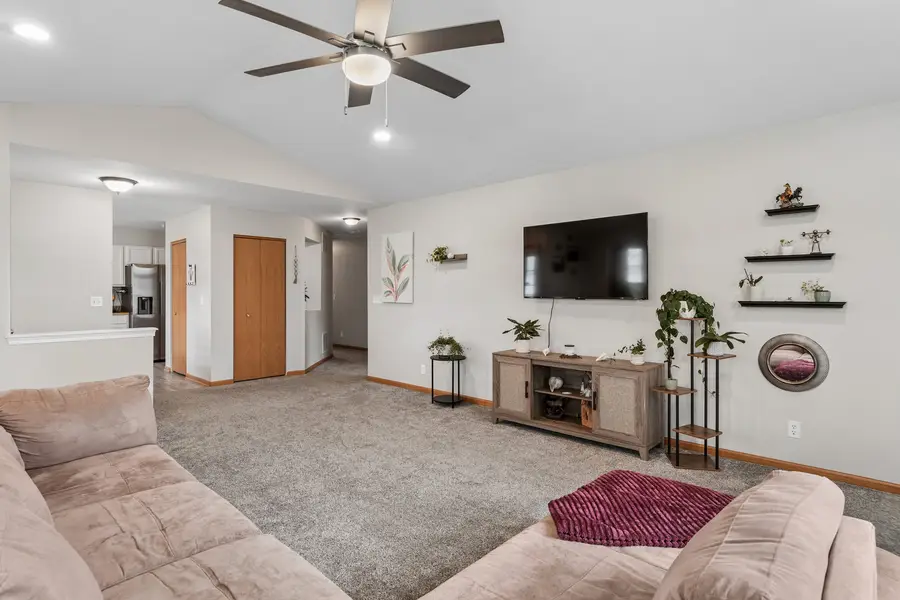 217 Kathryn Lane, North Aurora, IL 60542 - #3