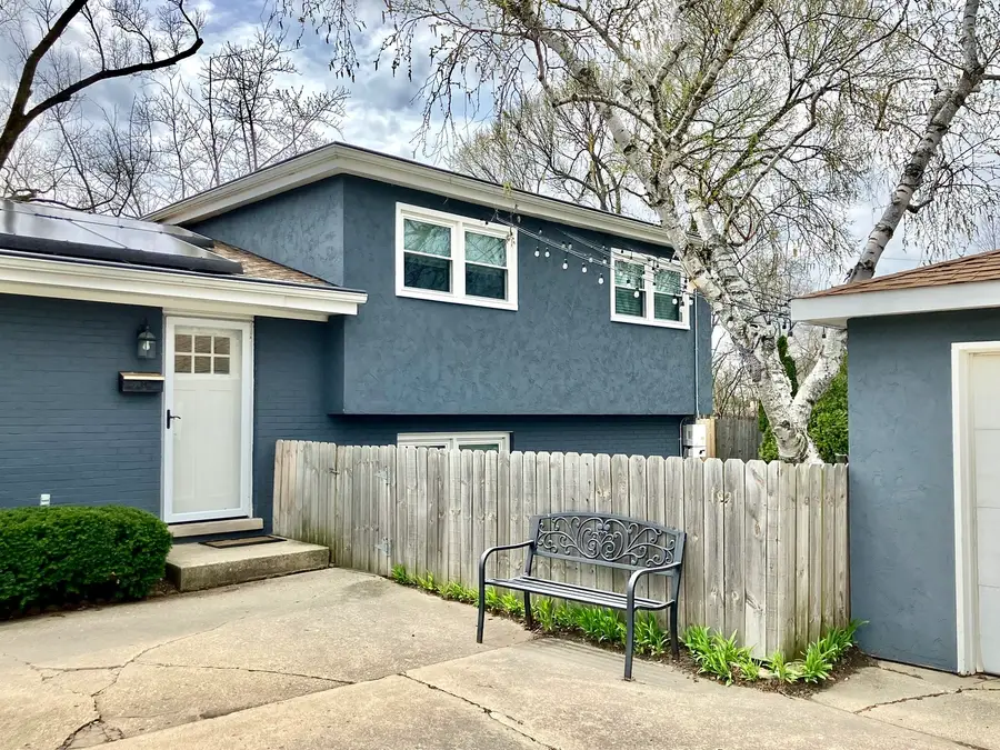 1230 Greenwood Court, Deerfield, IL 60015 - #3