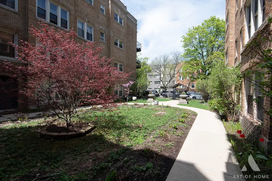 1633 W Pratt Boulevard #2S, Chicago, IL 60626 - #3