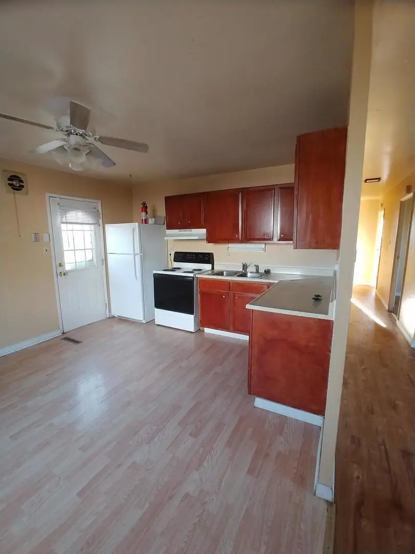 1805 Southwood Drive, Champaign, IL 61821 - #3