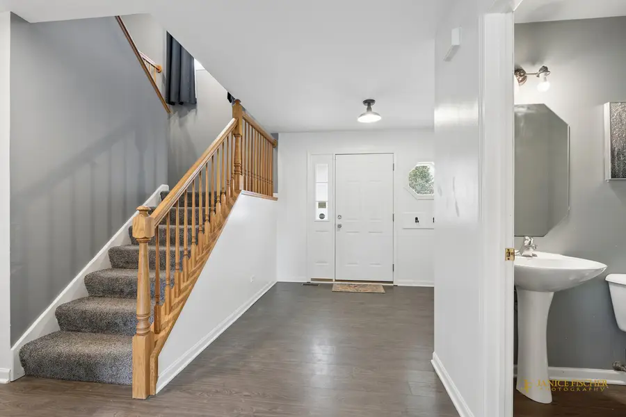 521 S Sheridan Road, Lakemoor, IL 60051 - #2