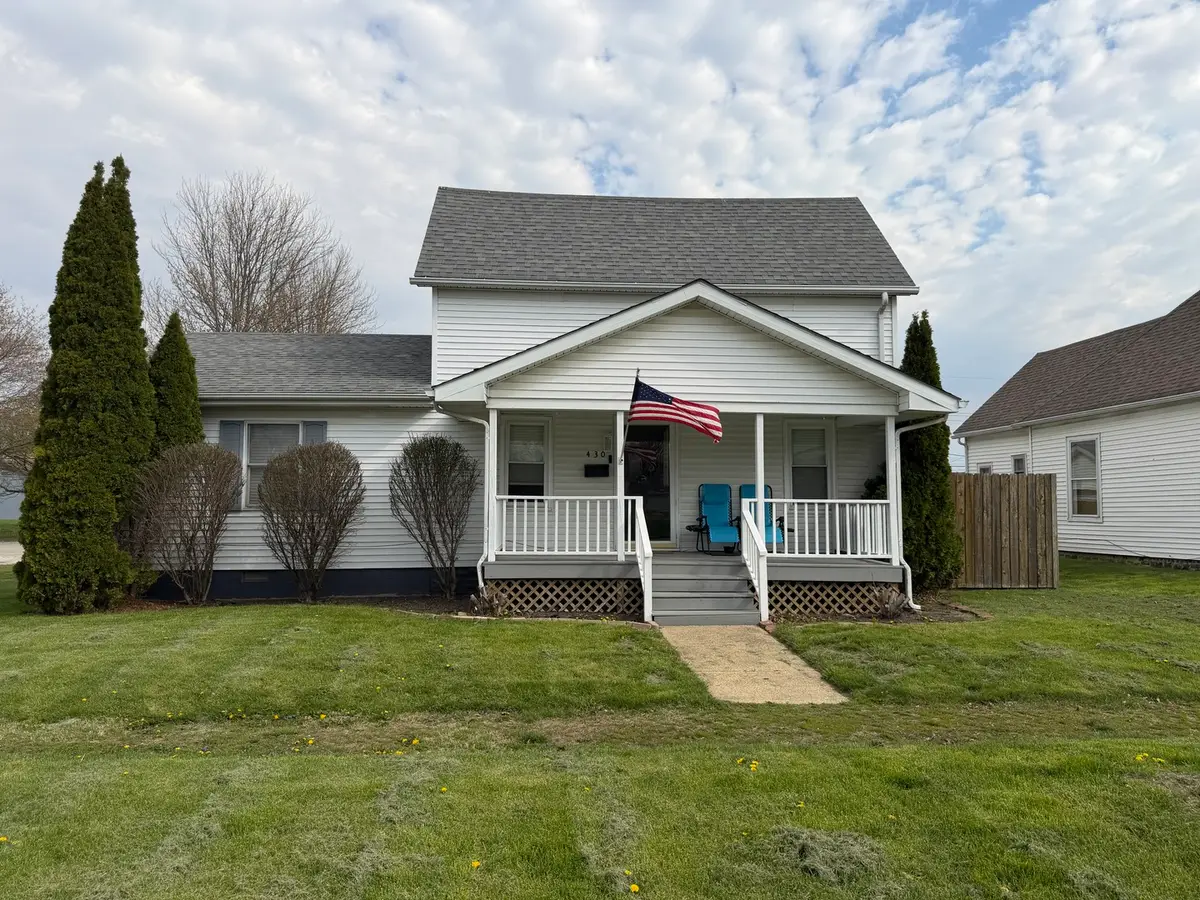 430 W Washington Street, Hoopeston, IL 60942 - #1