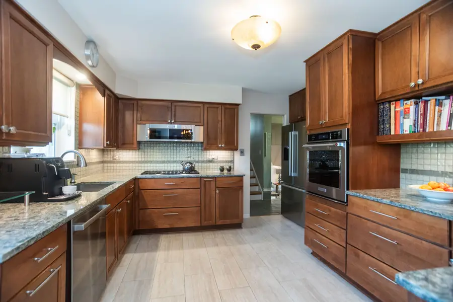 7650 Kenton Avenue, Skokie, IL 60076 - #3