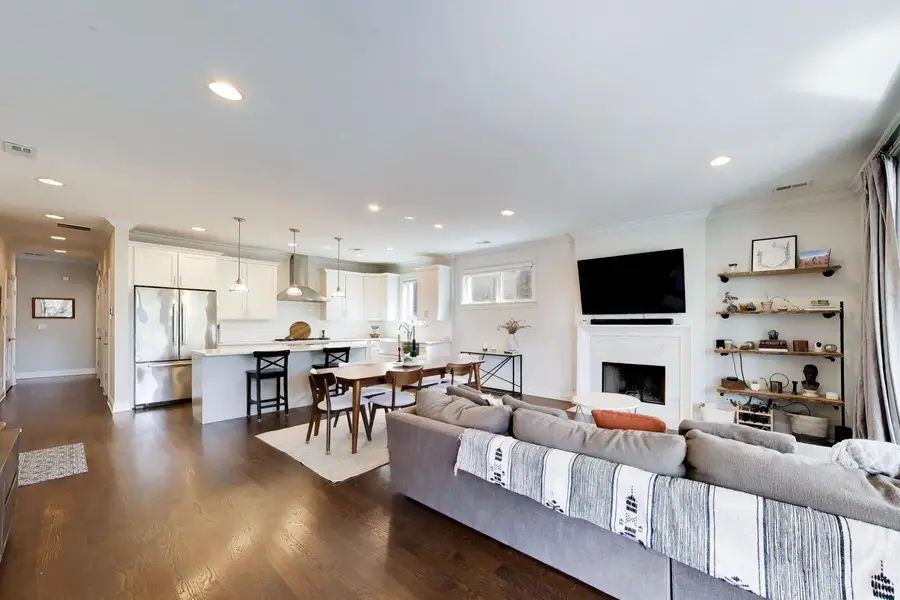 2912 W Shakespeare Avenue #2, Chicago, IL 60647 - #2