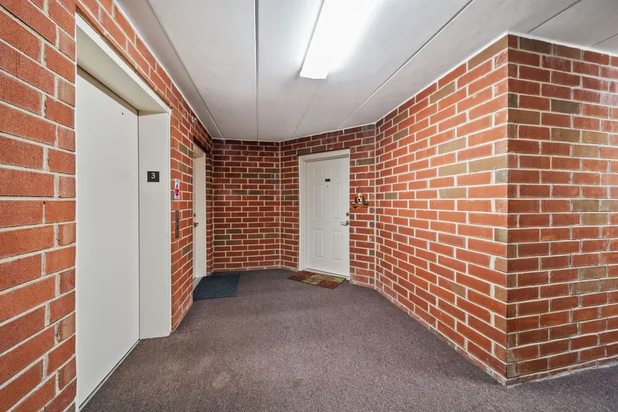 6870 W Winding Trail #302, Oak Forest, IL 60452 - #2