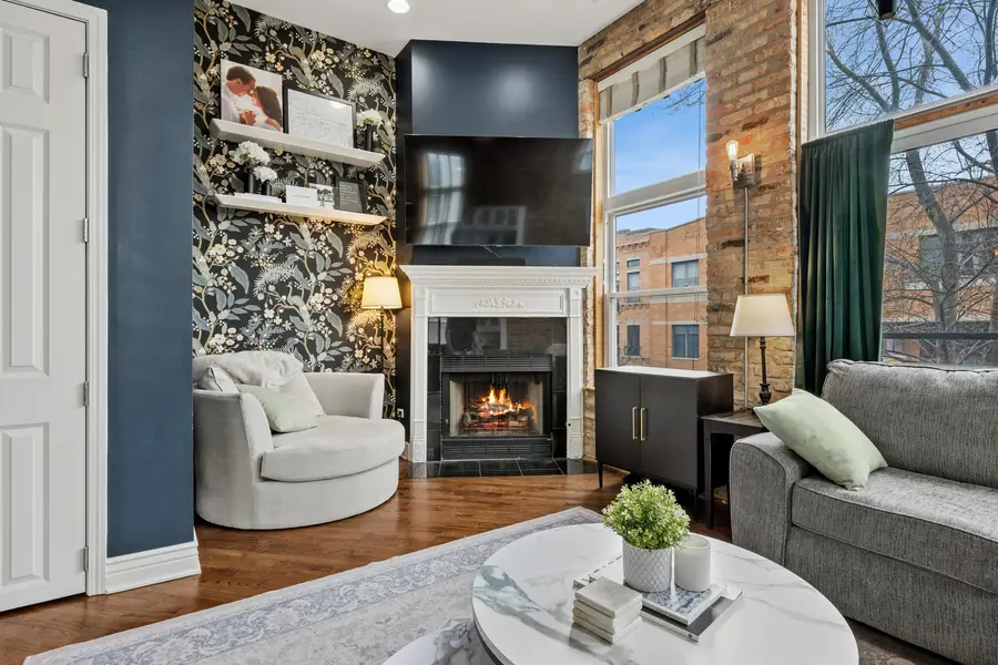 2039 W Belmont Avenue #3, Chicago, IL 60618 - #3