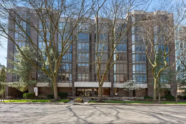 522 Church Street #6C, Evanston, IL 60201