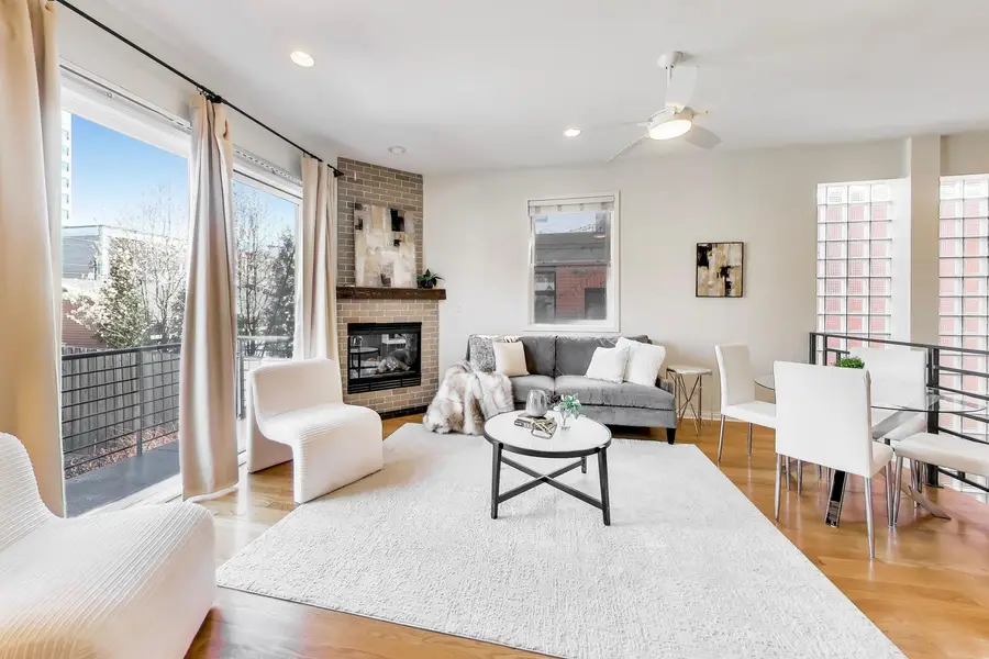 2026 W Pierce Avenue #4, Chicago, IL 60622 - #2