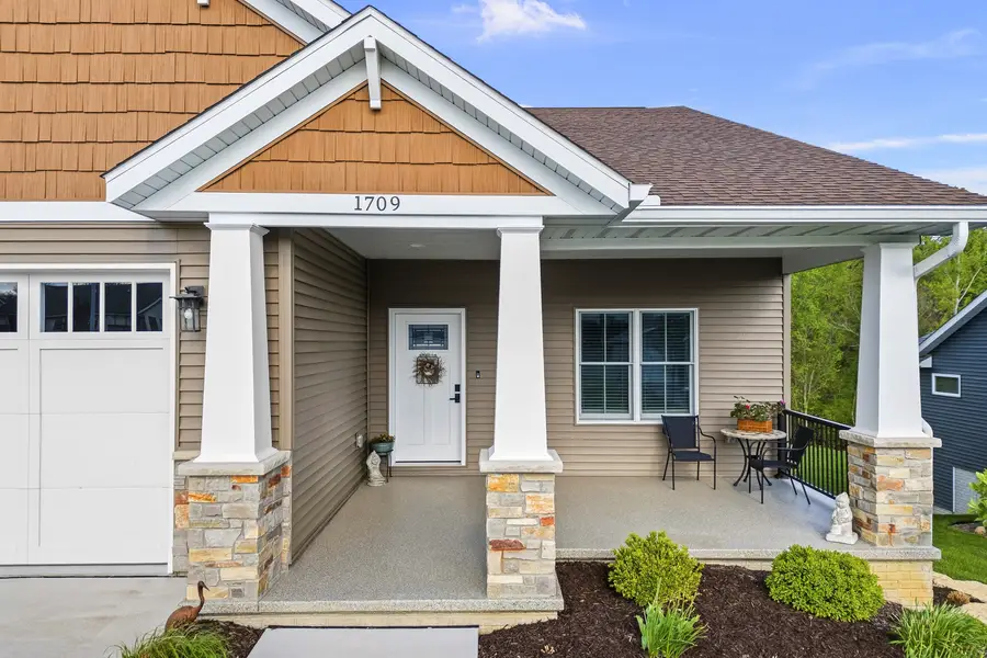 1709 E 6th Street A, Coal Valley, IL 61240 - #3