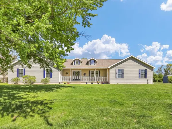 44 Hillcrest Drive, Tuscola, IL 61953