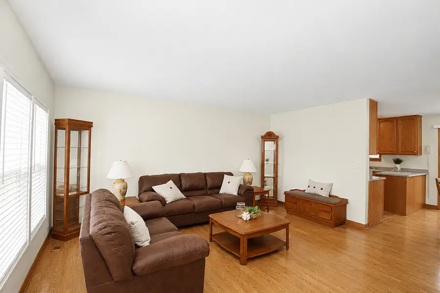 1865 Victor Lane, Hanover Park, IL 60133 - #3