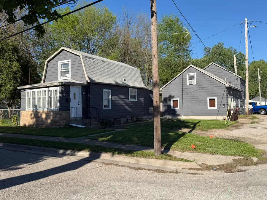 104 S State Street, Lincoln, IL 62656 - #2