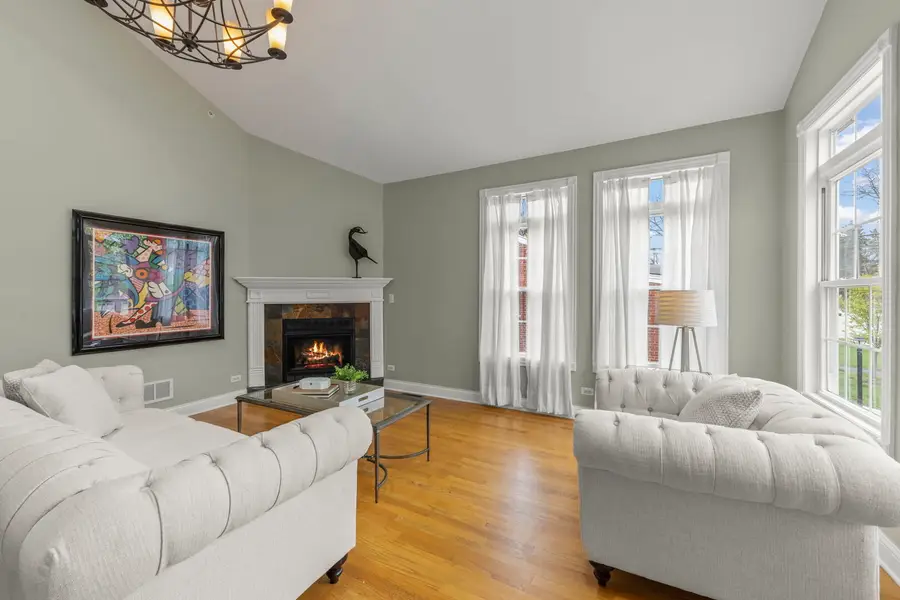 117 N Park Boulevard, Glen Ellyn, IL 60137 - #3