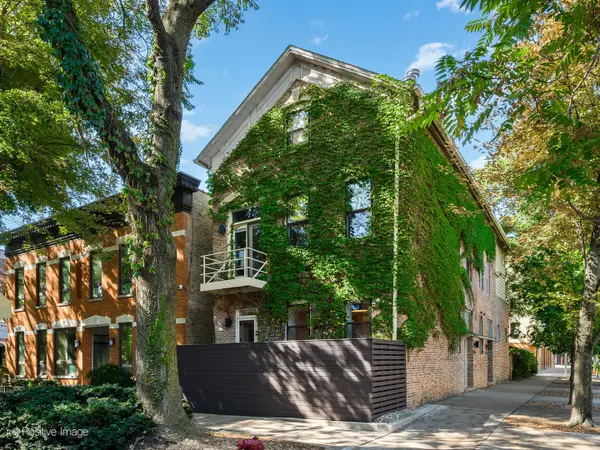 1335 W Belden Avenue, Chicago, IL 60614