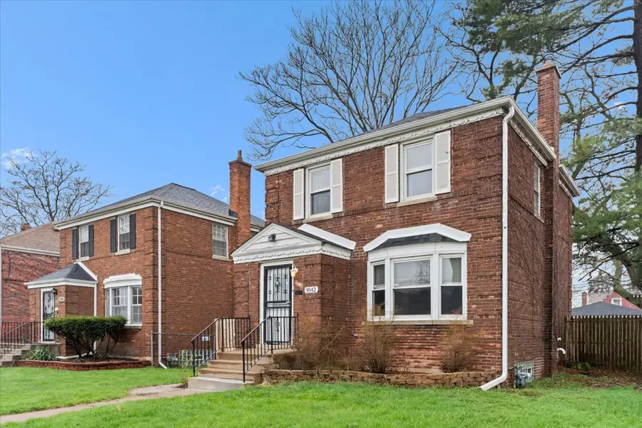 9542 S Campbell Avenue, Evergreen Park, IL 60805 - #2