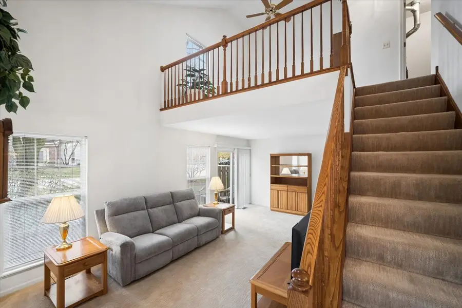 1099 Quaker Hill Court #1099, Elgin, IL 60120 - #3