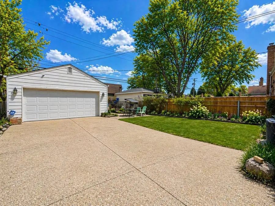 9153 Laramie Avenue, Skokie, IL 60077 - #3