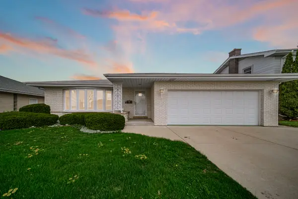 10916 Kingston Street, Westchester, IL 60154