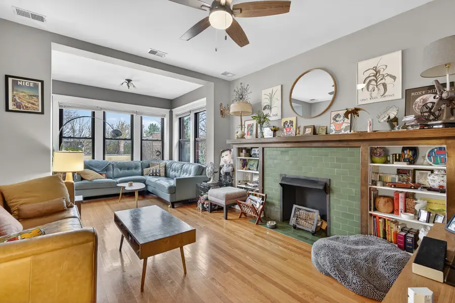 1523 W Ardmore Avenue, Chicago, IL 60660 - #2